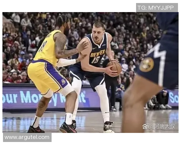 16日勇士与掘金激战直播全程回顾及精彩瞬间分析