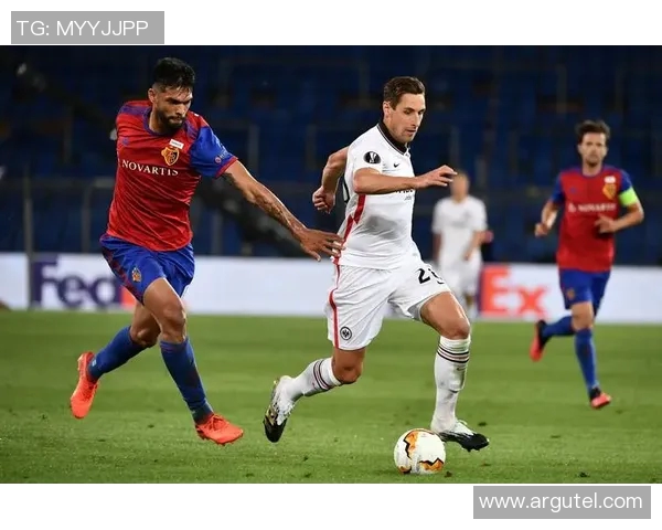 曼联主场迎战阿斯顿维拉争夺英超关键三分之战