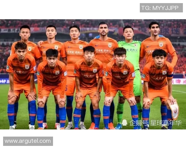 鲁能与恒大激战正酣当前比分揭晓引发球迷热议